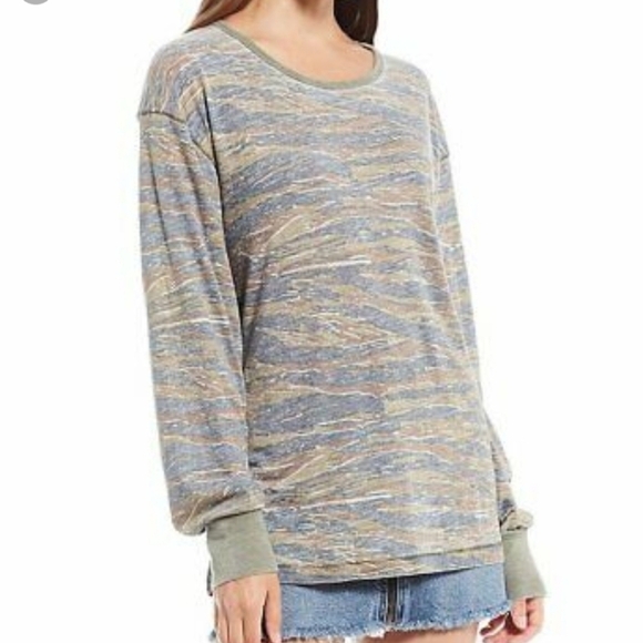 We The Free People Arielle Printed Camo Tiger Combo Tee Top Small - Picture 4 of 9